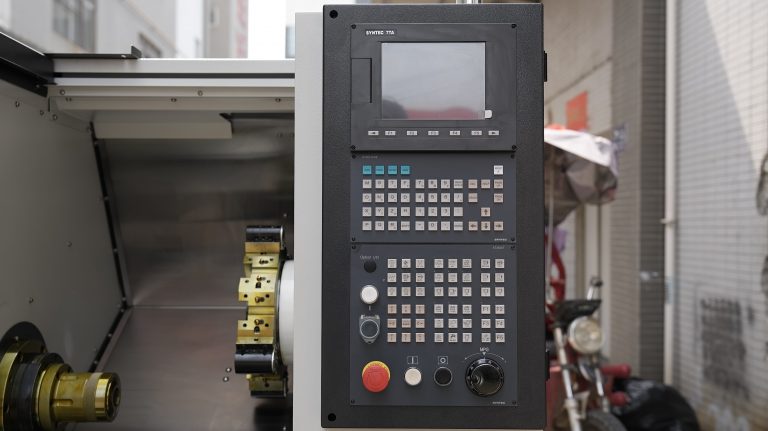 CNC turret lathe
